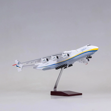 Колекційна модель літака АН-225 &ldquo;Мрія&rdquo; металева масштаб 1:400 та 1:200 00026 фото
